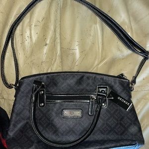 George NWT! Black purse! Zipper! Shoulder strap!